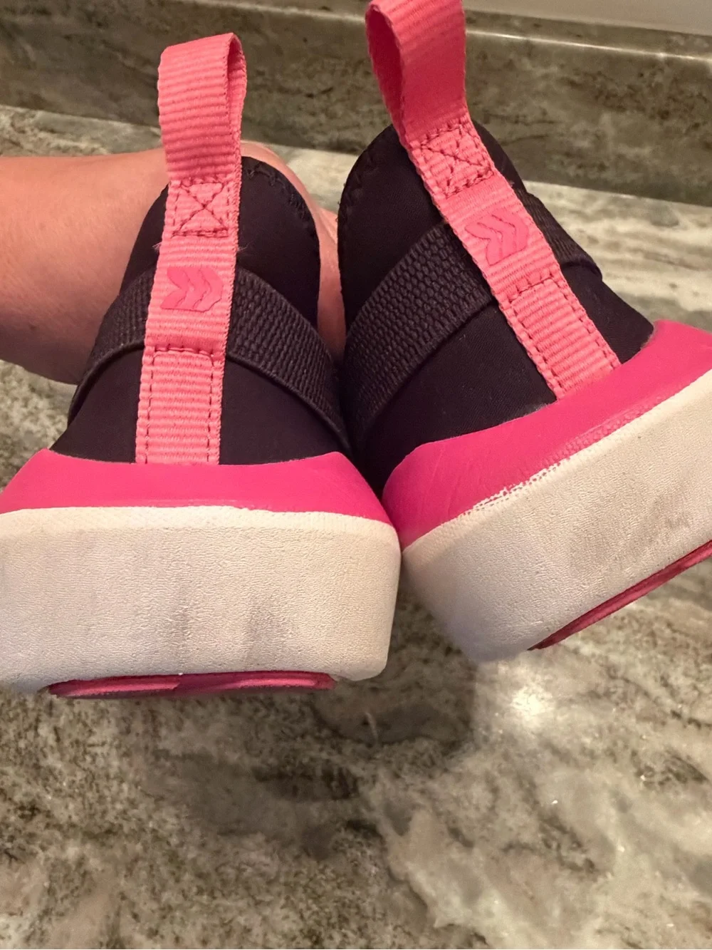 All in Motion Kids Pink Purple Slip On Athletic Sneakers Stretch Strap Size 6